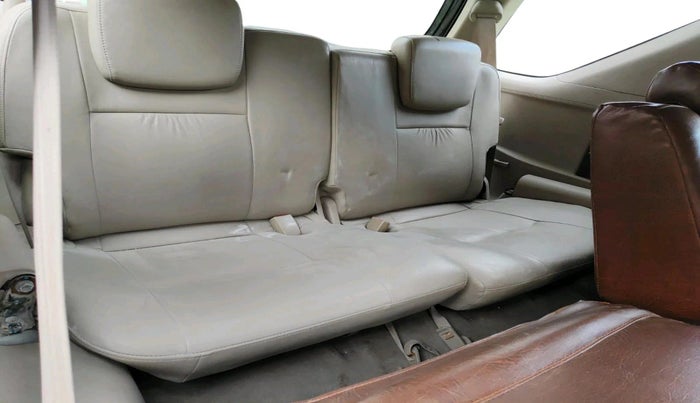 2012 Toyota Fortuner 3.0 4X4 MT, Diesel, Manual, 1,84,324 km, interior