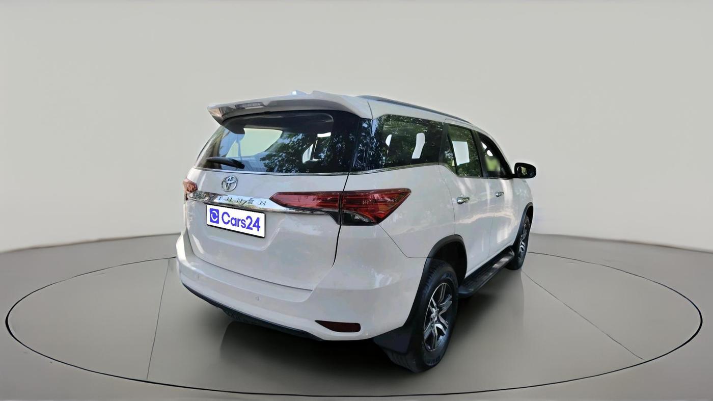 2017 Toyota Fortuner 2.8 4X2 AT, Diesel, Automatic, 42,997 km, exterior