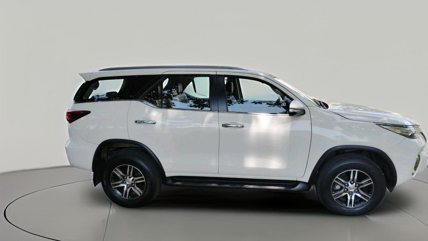 2017 Toyota Fortuner 2.8 4X2 AT, Diesel, Automatic, 42,997 km, exterior
