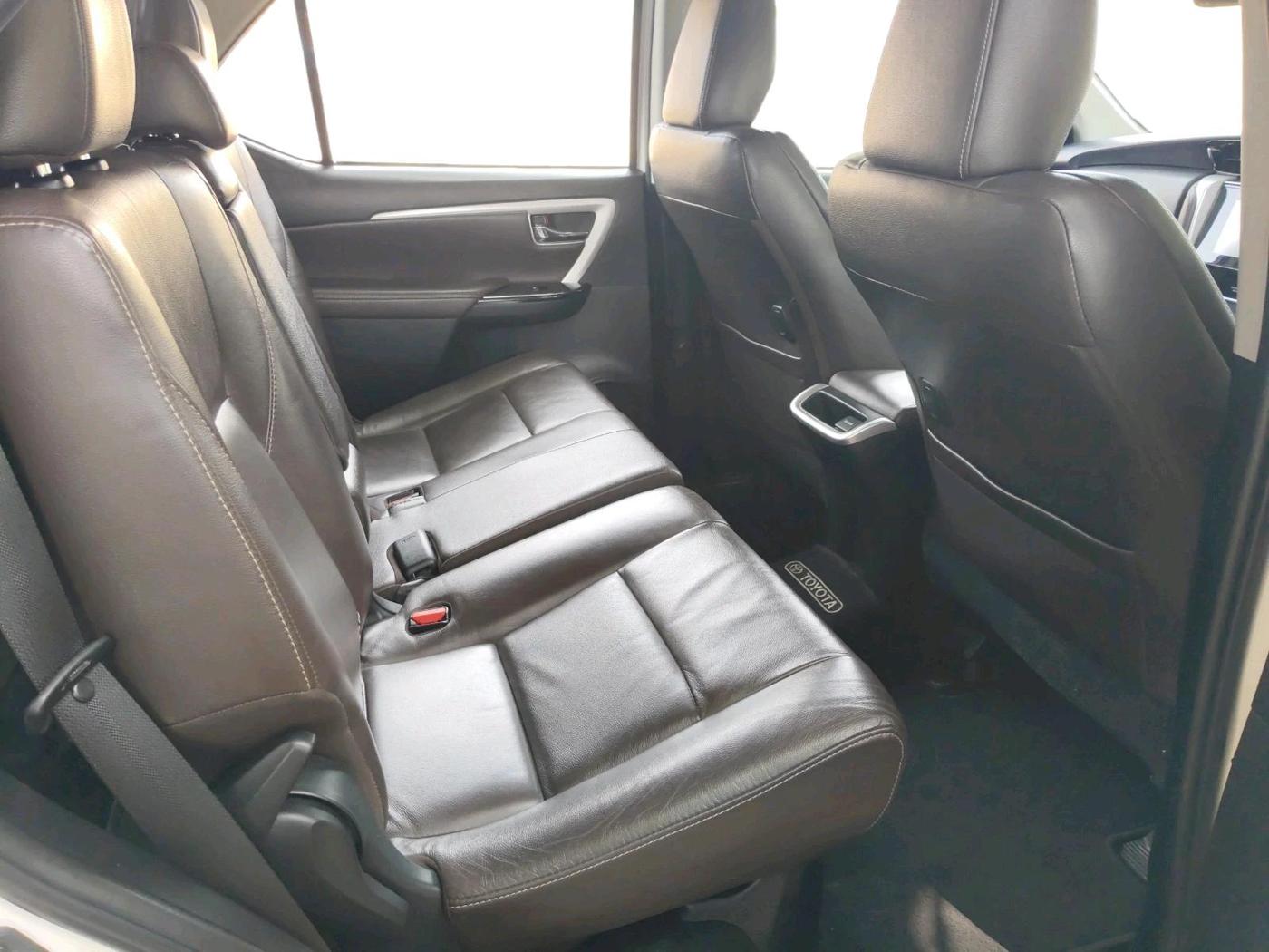 2017 Toyota Fortuner 2.8 4X2 AT, Diesel, Automatic, 42,997 km, interior