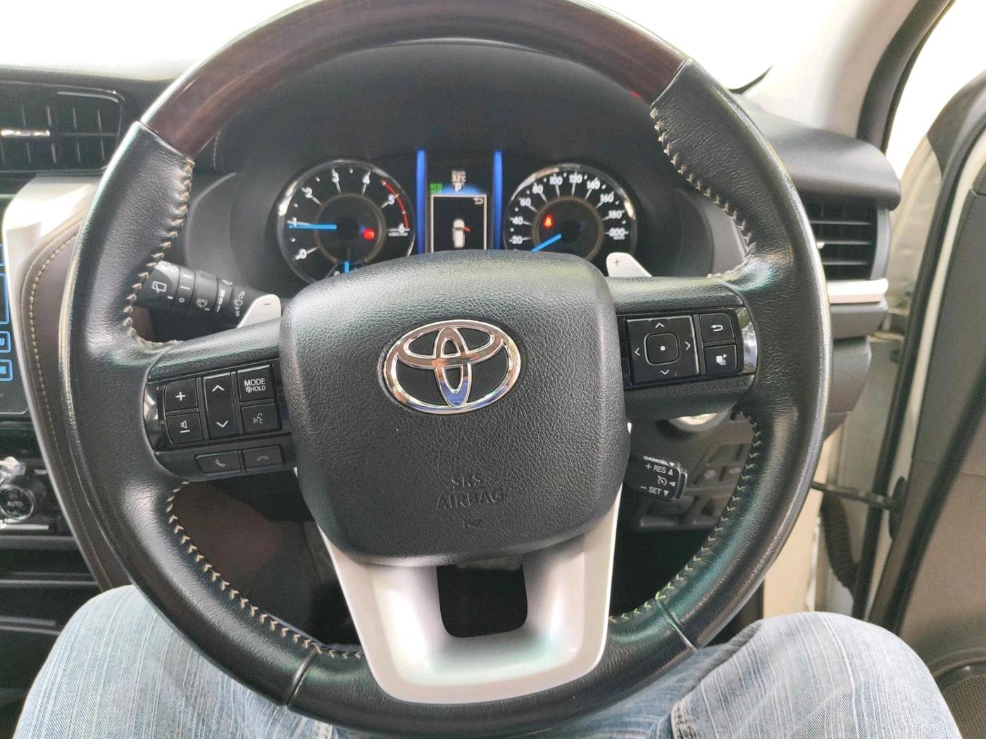 2017 Toyota Fortuner 2.8 4X2 AT, Diesel, Automatic, 42,997 km, interior