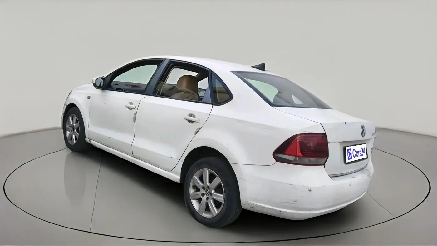 2011 Volkswagen Vento HIGHLINE DIESEL 1.6, Diesel, Manual, 89,384 km, exterior