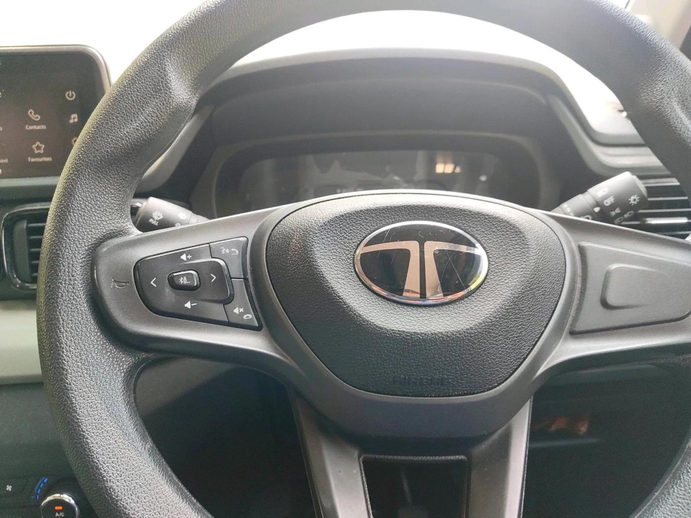 2025 Tata PUNCH Adventure Plus (S), Petrol, Manual, 25,097 km, interior