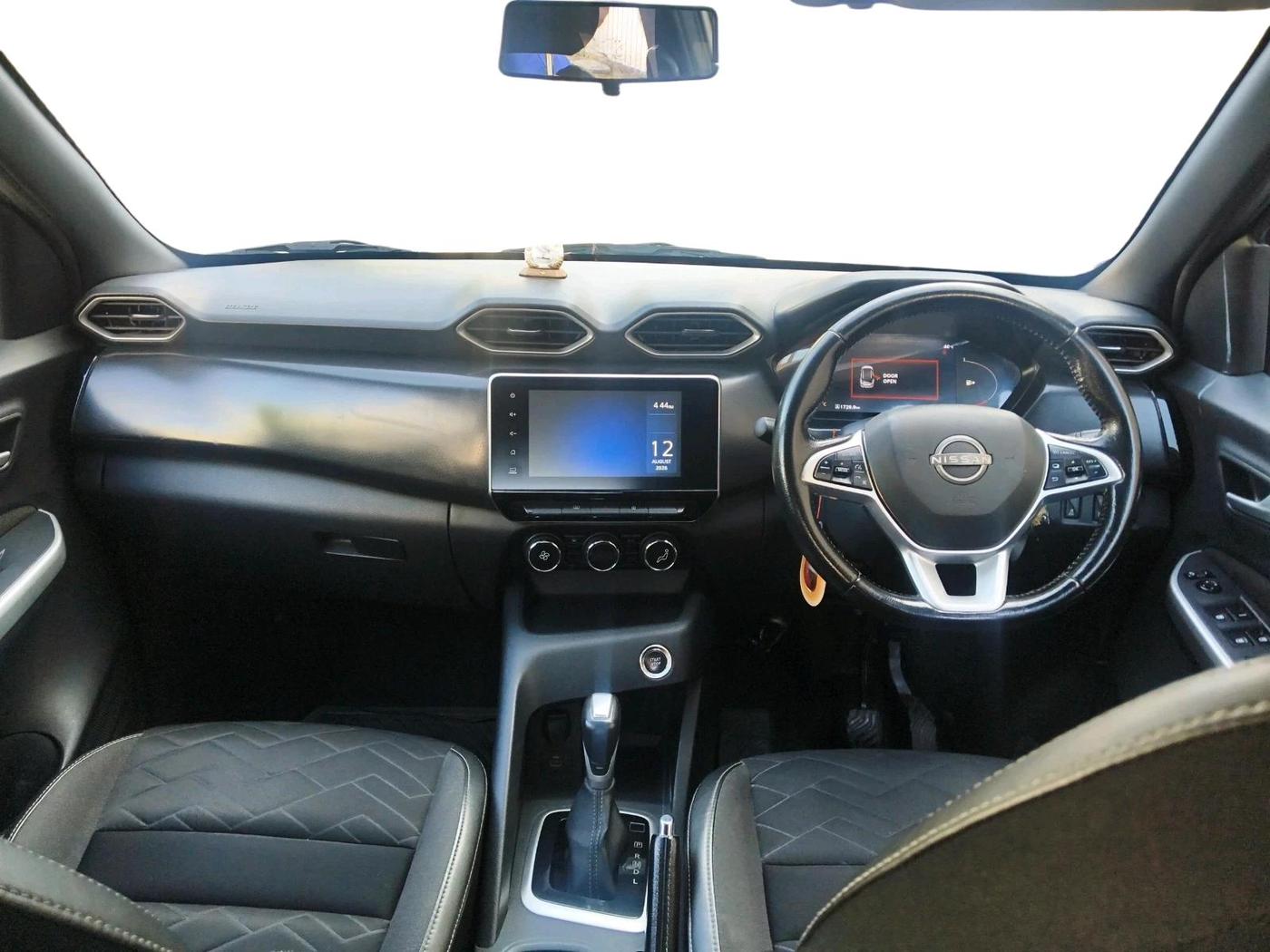 2021 Nissan MAGNITE XV PREMIUM TURBO CVT, Petrol, Automatic, 53,103 km, interior