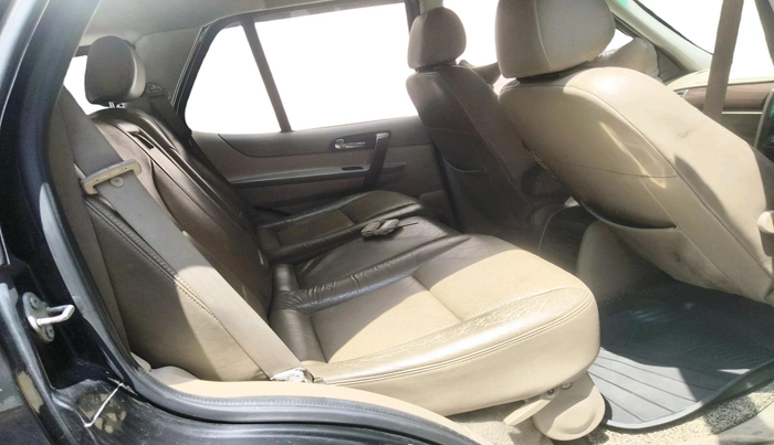 2013 Tata Safari 4X2 VX DICOR 2.2 VTT, Diesel, Manual, 76,572 km, interior