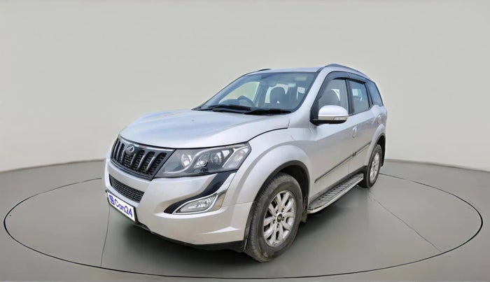 2016 Mahindra XUV500 W8, Diesel, Manual, 83,632 km, exterior