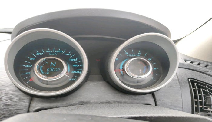 2016 Mahindra XUV500 W8, Diesel, Manual, 83,632 km, interior