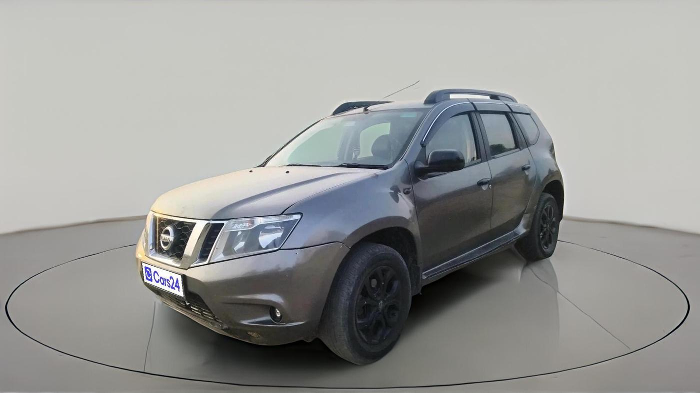 2013 Nissan Terrano XV D THP 110 PS, Diesel, Manual, 1,40,751 km, exterior