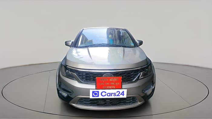 2017 Tata Hexa XMA 4X2 7 STR, Diesel, Automatic, 1,52,366 km, exterior