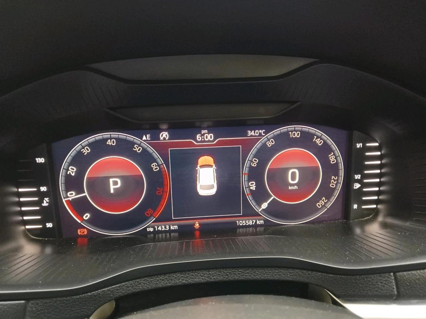 2020 Skoda Karoq STYLE 1.5 TSI AT, Petrol, Automatic, 1,05,587 km, interior
