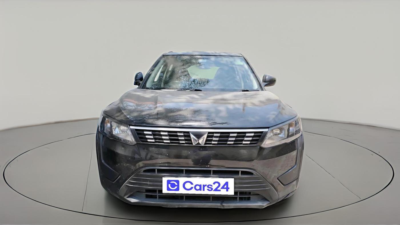 2023 Mahindra XUV300 W6 1.5 Diesel, Diesel, Manual, 60,684 km, exterior