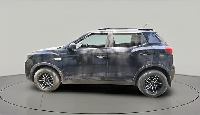 2023 Mahindra XUV300 W6 1.5 Diesel, Diesel, Manual, 60,684 km, exterior