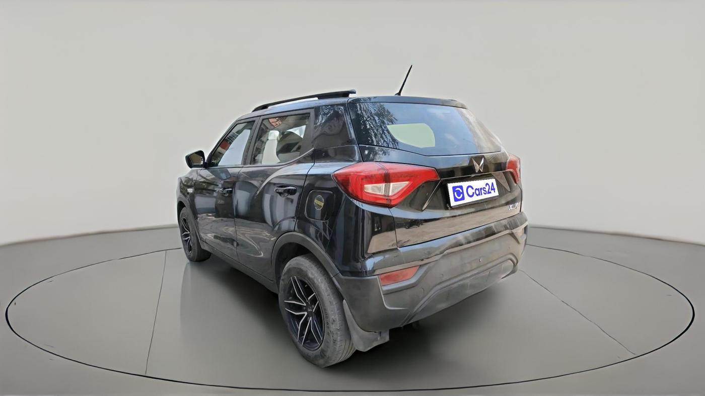 2023 Mahindra XUV300 W6 1.5 Diesel, Diesel, Manual, 60,684 km, exterior