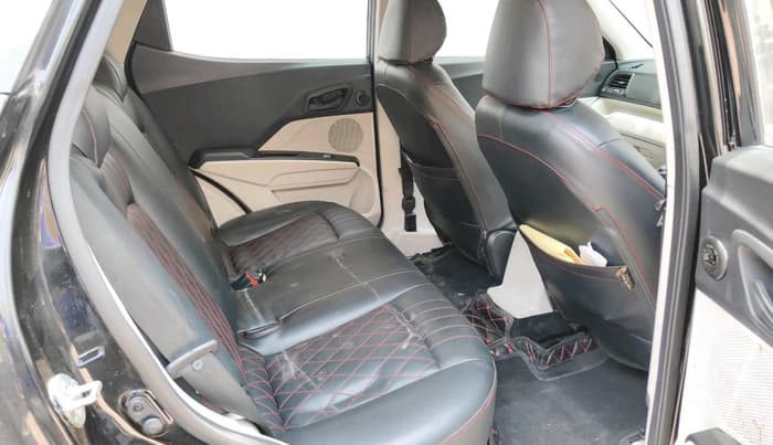 2023 Mahindra XUV300 W6 1.5 Diesel, Diesel, Manual, 60,684 km, interior