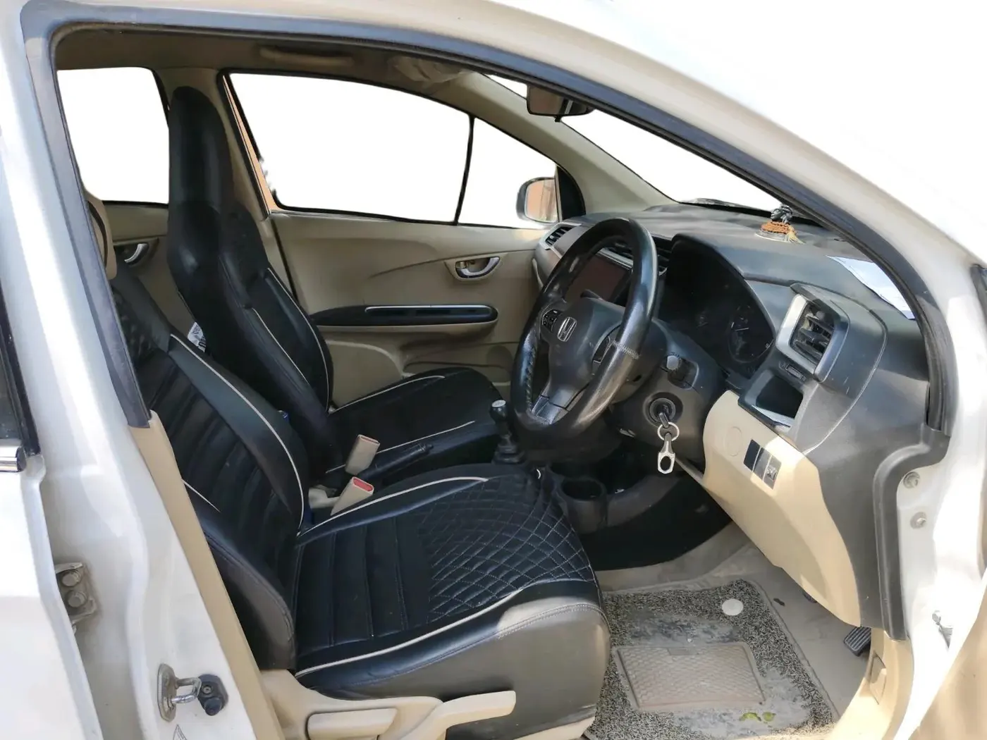 2016 Honda Amaze 1.5L I-DTEC SX, Diesel, Manual, 1,46,274 km, interior
