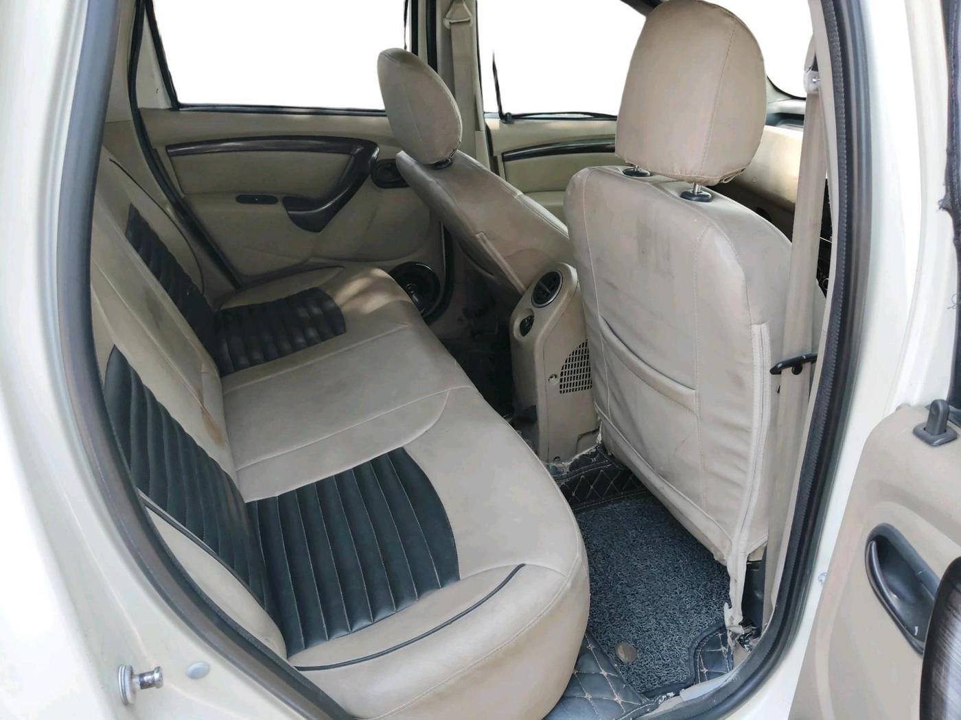 2014 Nissan Terrano XV D THP PREMIUM 110 PS, Diesel, Manual, 95,350 km, interior