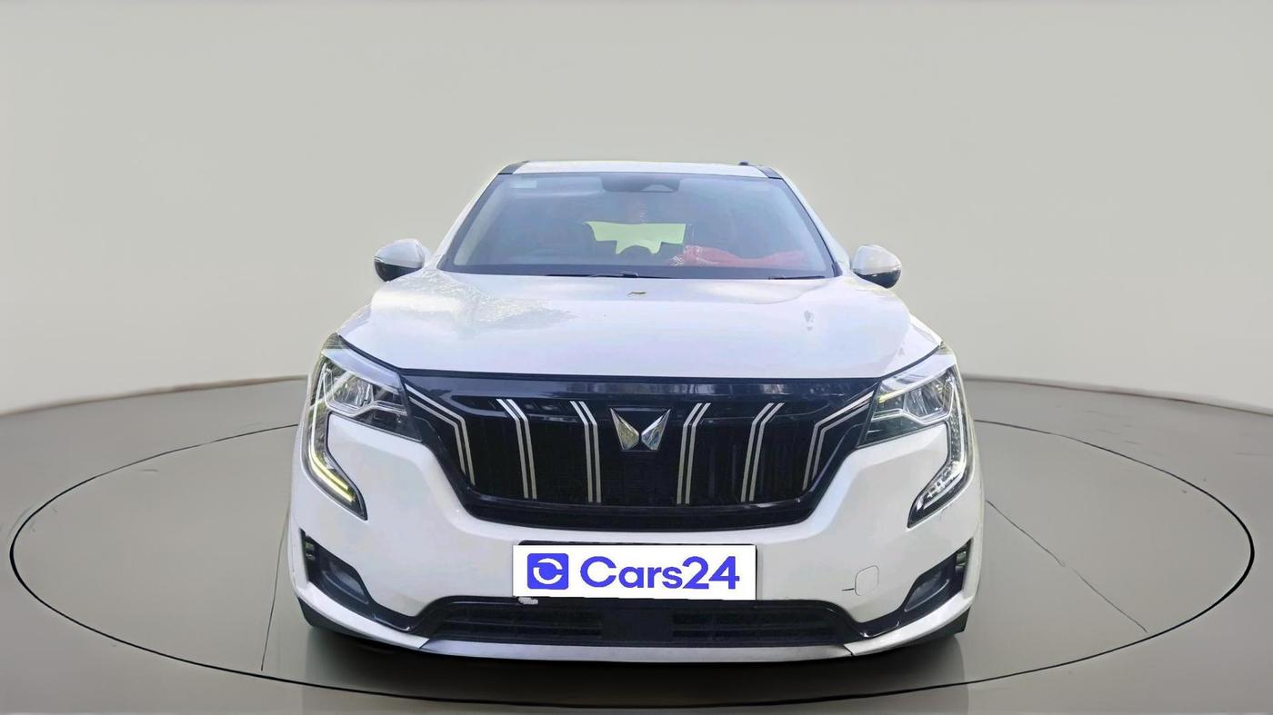 2024 Mahindra XUV700 AX 7 D AT 7 STR, Diesel, Automatic, 26,672 km, exterior