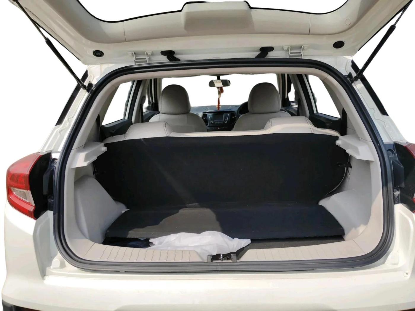 2022 Mahindra XUV300 W6 1.5 Sunroof Diesel, Diesel, Manual, 17,000 km, exterior