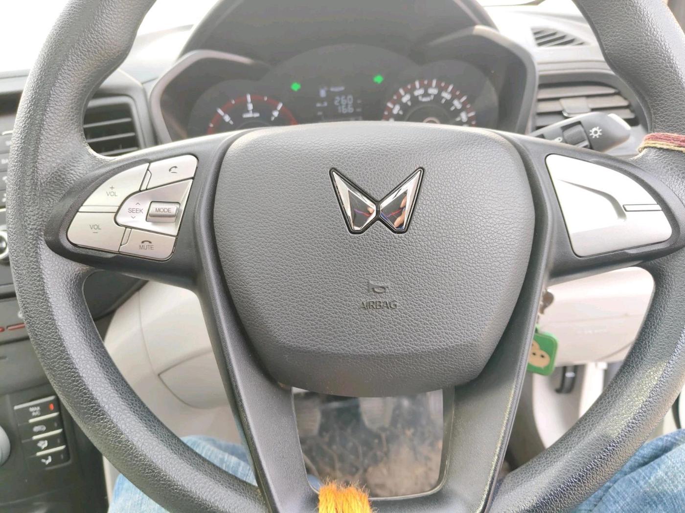 2022 Mahindra XUV300 W6 1.5 Sunroof Diesel, Diesel, Manual, 17,000 km, interior