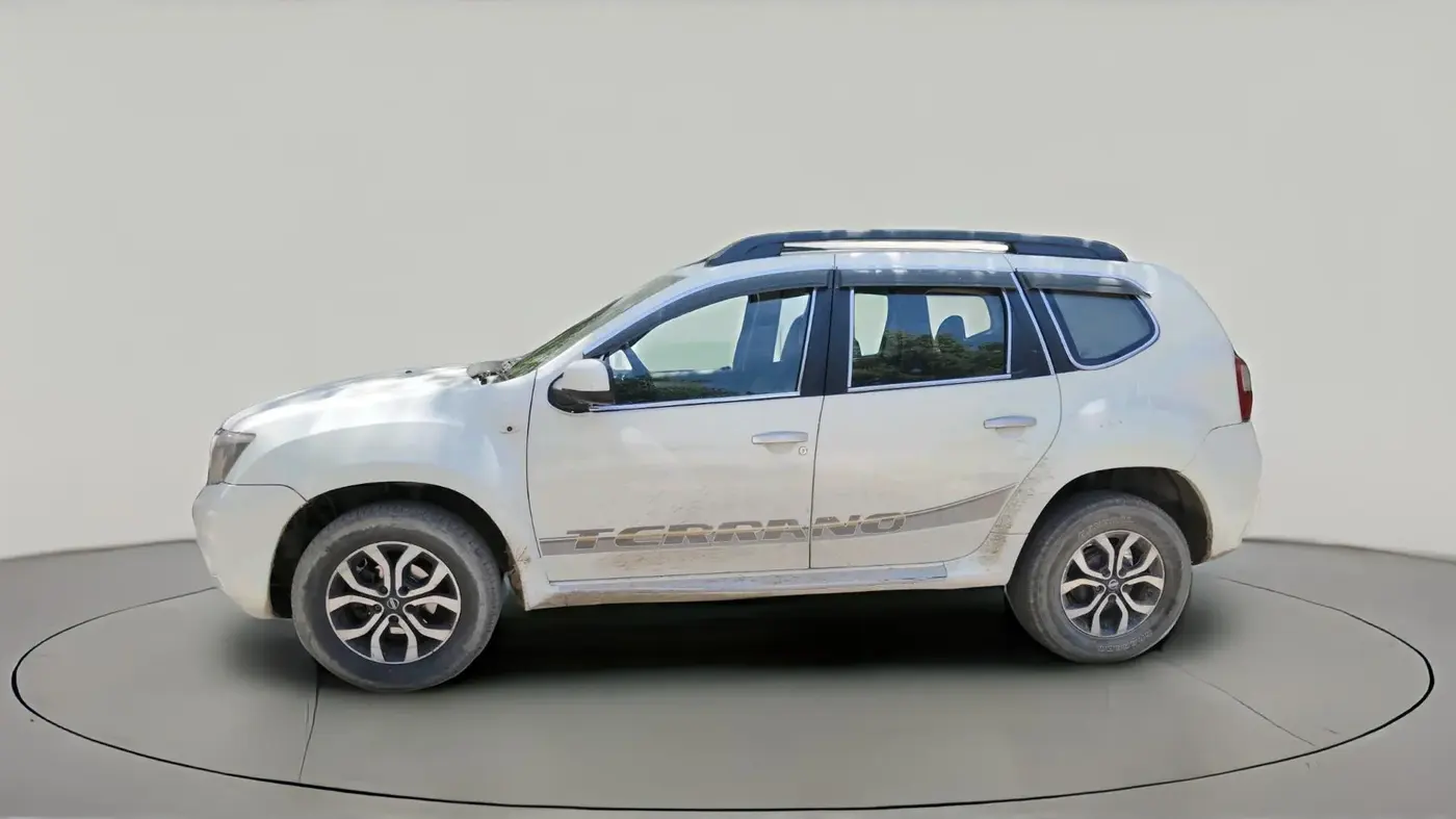 2015 Nissan Terrano XL (D), Diesel, Manual, 1,14,809 km, exterior