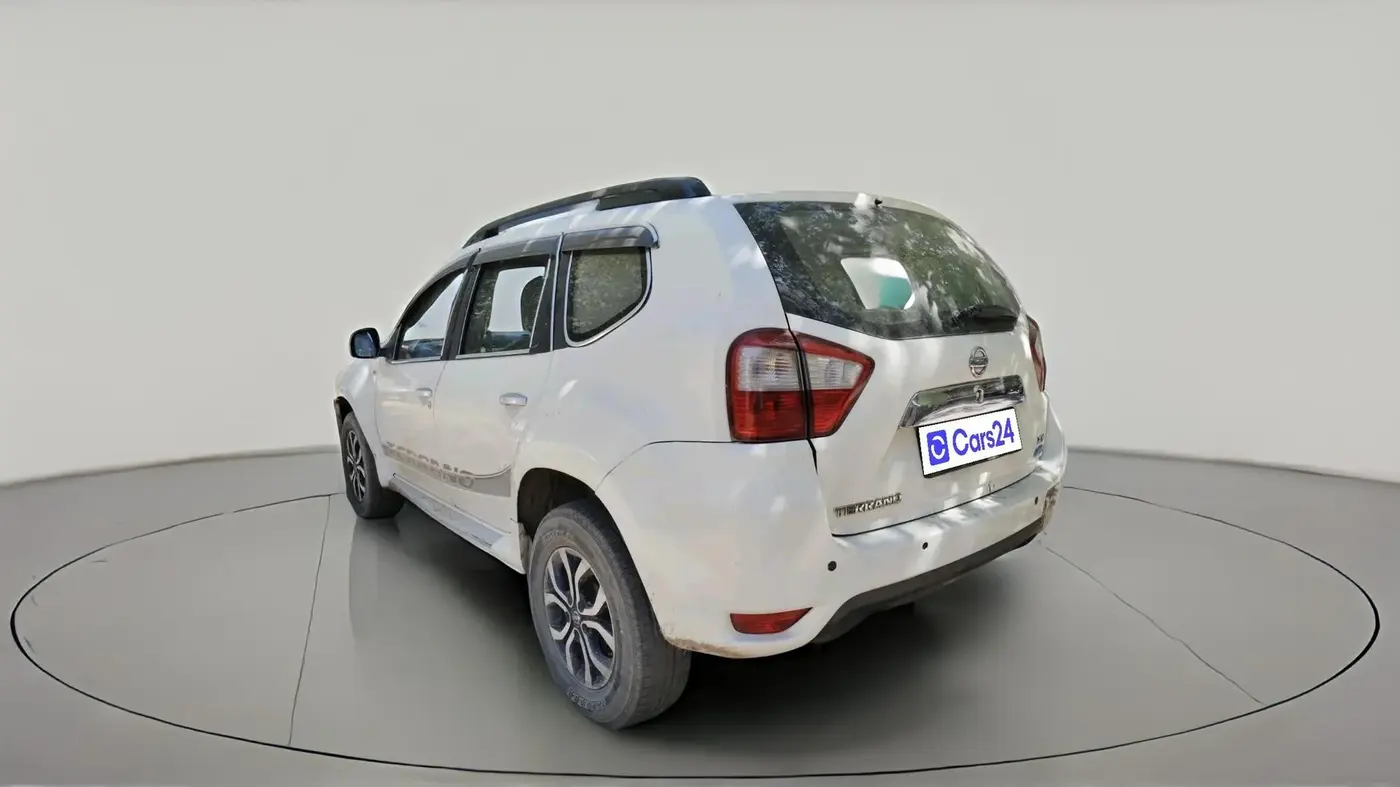 2015 Nissan Terrano XL (D), Diesel, Manual, 1,14,809 km, exterior