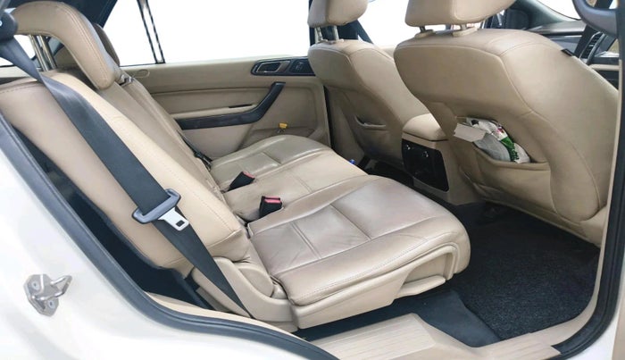 2018 Ford Endeavour TITANIUM 3.2 4X4 AT, Diesel, Automatic, 1,64,642 km, interior