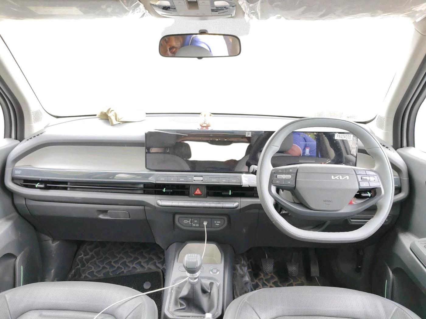 2025 KIA SYROS  HTX 1.0 Turbo 6MT, Petrol, Manual, 25,220 km, interior