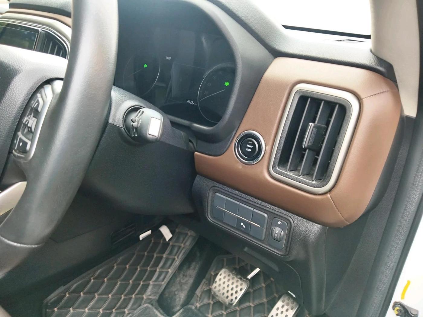 2024 Mahindra SCORPIO-N Z8 L DIESEL AT 2WD 6 STR, Diesel, Automatic, 43,439 km, interior