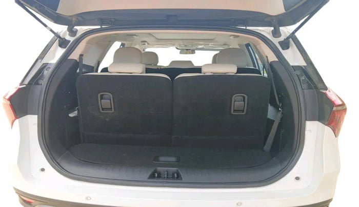 2023 Mahindra XUV700 AX 7 D AT 7 STR, Diesel, Automatic, 39,836 km, exterior