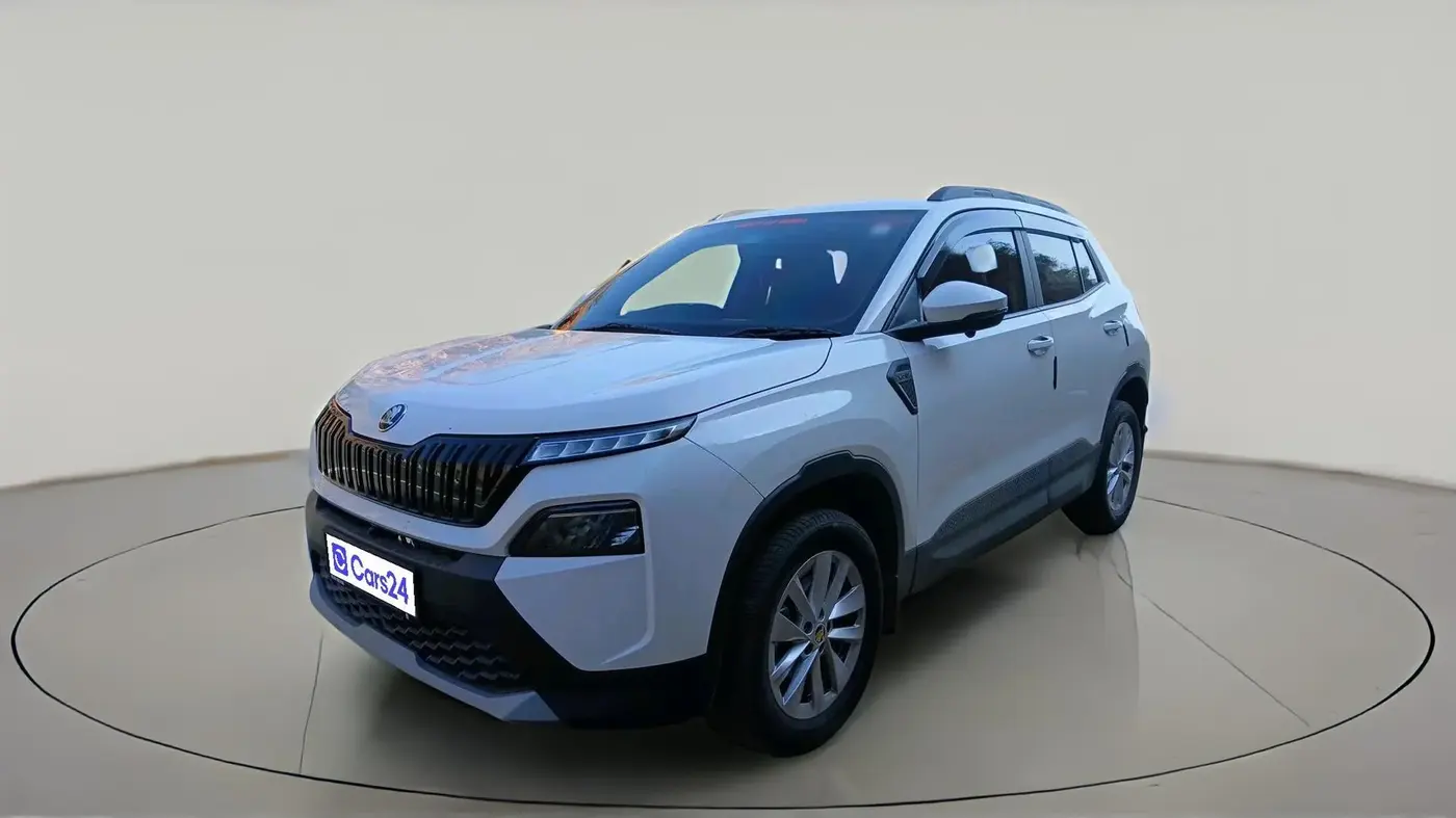 2025 Skoda Kylaq Signature, Petrol, Manual, 4,127 km, exterior