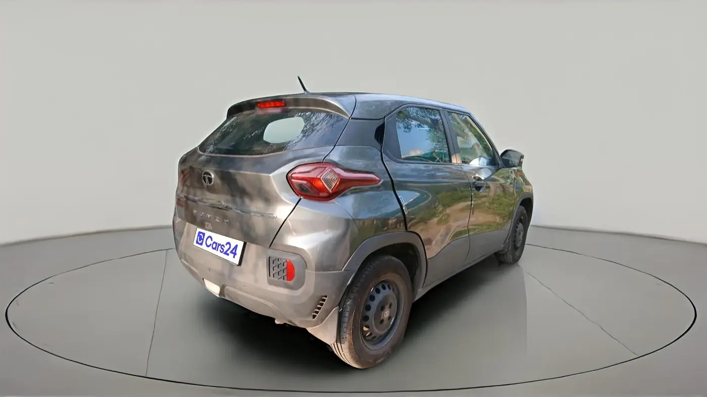 2024 Tata PUNCH PURE RHYTHM PACK MT, Petrol, Manual, 18,927 km, exterior