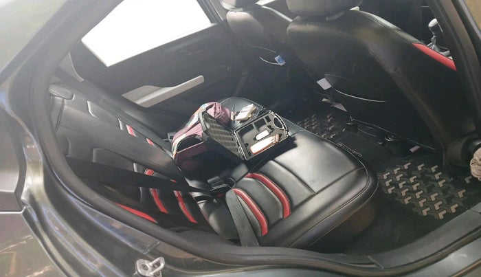 2024 Tata PUNCH PURE RHYTHM PACK MT, Petrol, Manual, 18,927 km, interior