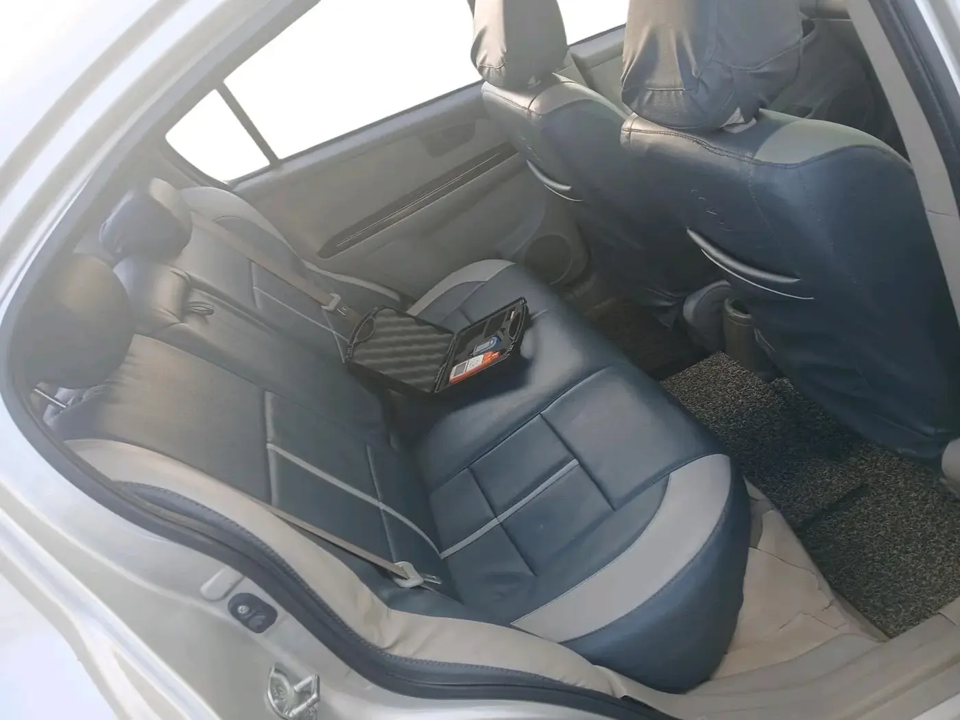 2012 Maruti SX4 VDI, Diesel, Manual, 2,04,596 km, interior