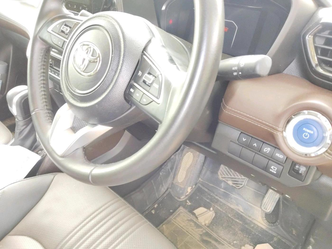 2025 Toyota URBAN CRUISER HYRYDER V HYBRID, Hybrid, Automatic, 17,774 km, interior