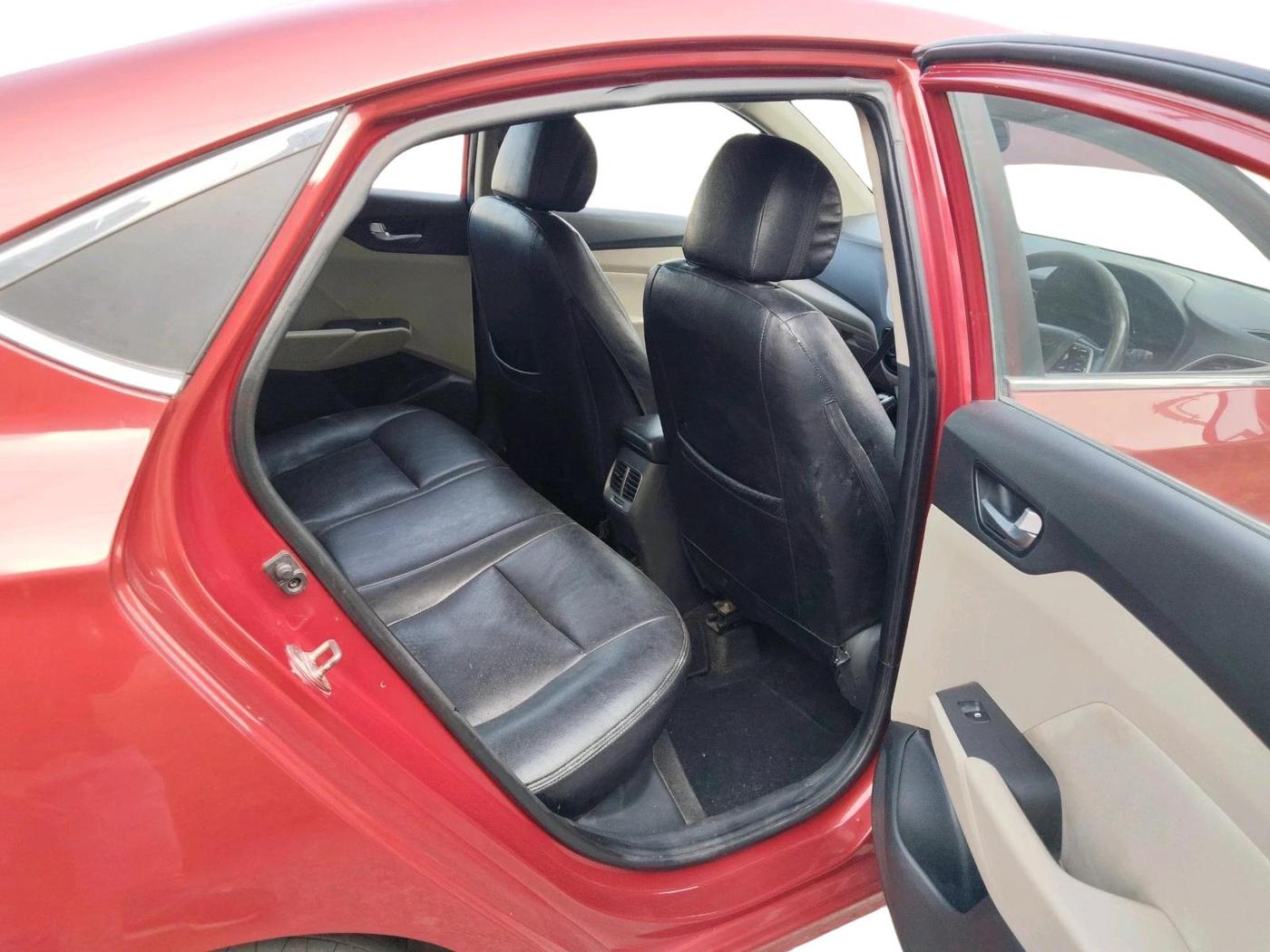 2018 Hyundai Verna 1.6 CRDI SX + AT, Diesel, Automatic, 82,200 km, interior