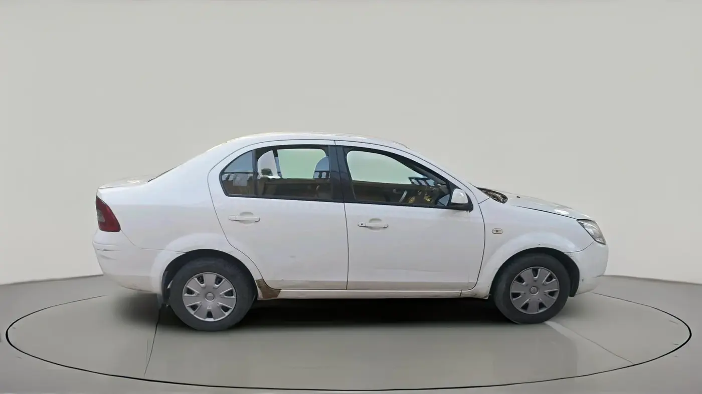 2012 Ford Fiesta Classic LXI 1.4 DIESEL, Diesel, Manual, 1,06,655 km, exterior