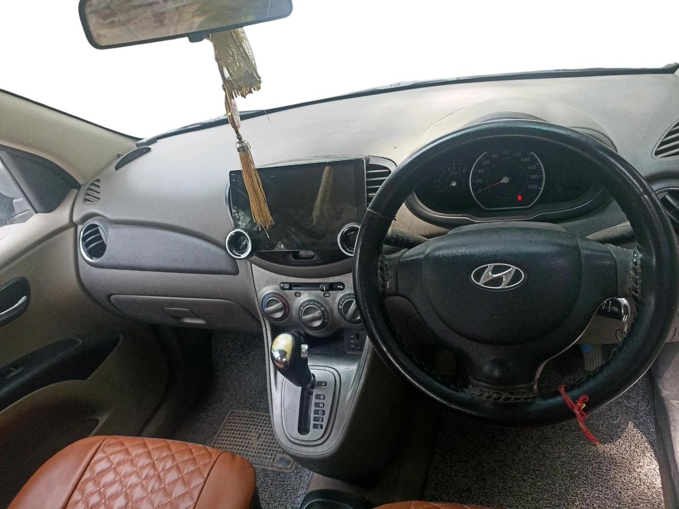 2011 Hyundai i10 MAGNA 1.2 AT, Petrol, Automatic, 92,582 km, interior