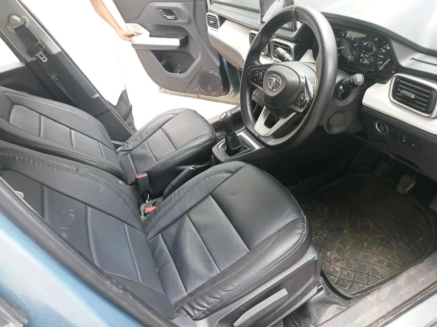 2022 Tata PUNCH ACCOMPLISHED MT, Petrol, Manual, 76,656 km, interior