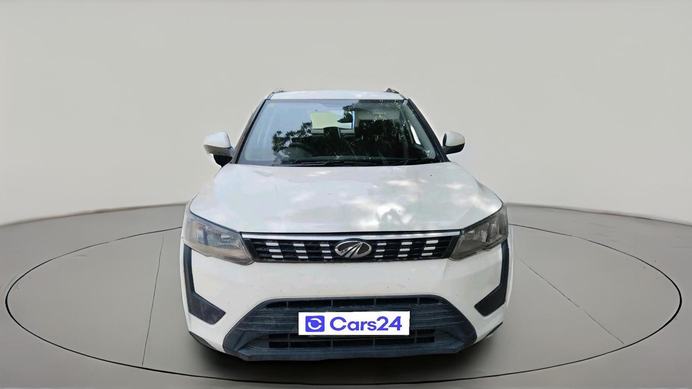 2019 Mahindra XUV300 W6 1.2 PETROL, Petrol, Manual, 58,993 km, exterior