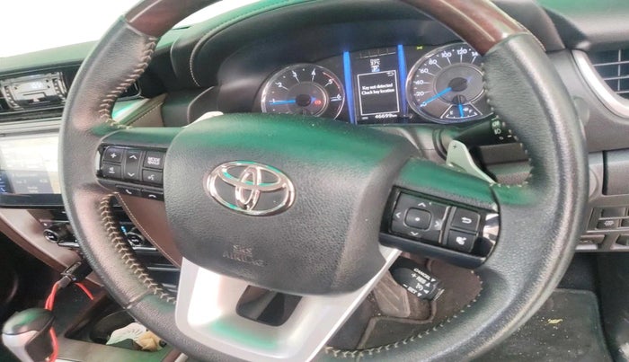 2019 Toyota Fortuner 2.8 4X2 AT, Diesel, Automatic, 46,699 km, interior