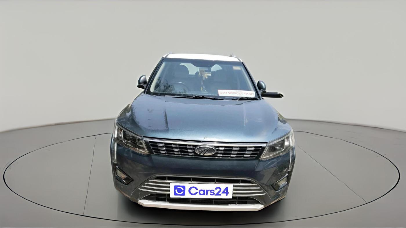 2019 Mahindra XUV300 W8 (O) 1.5 DIESEL, Diesel, Manual, 1,87,056 km, exterior