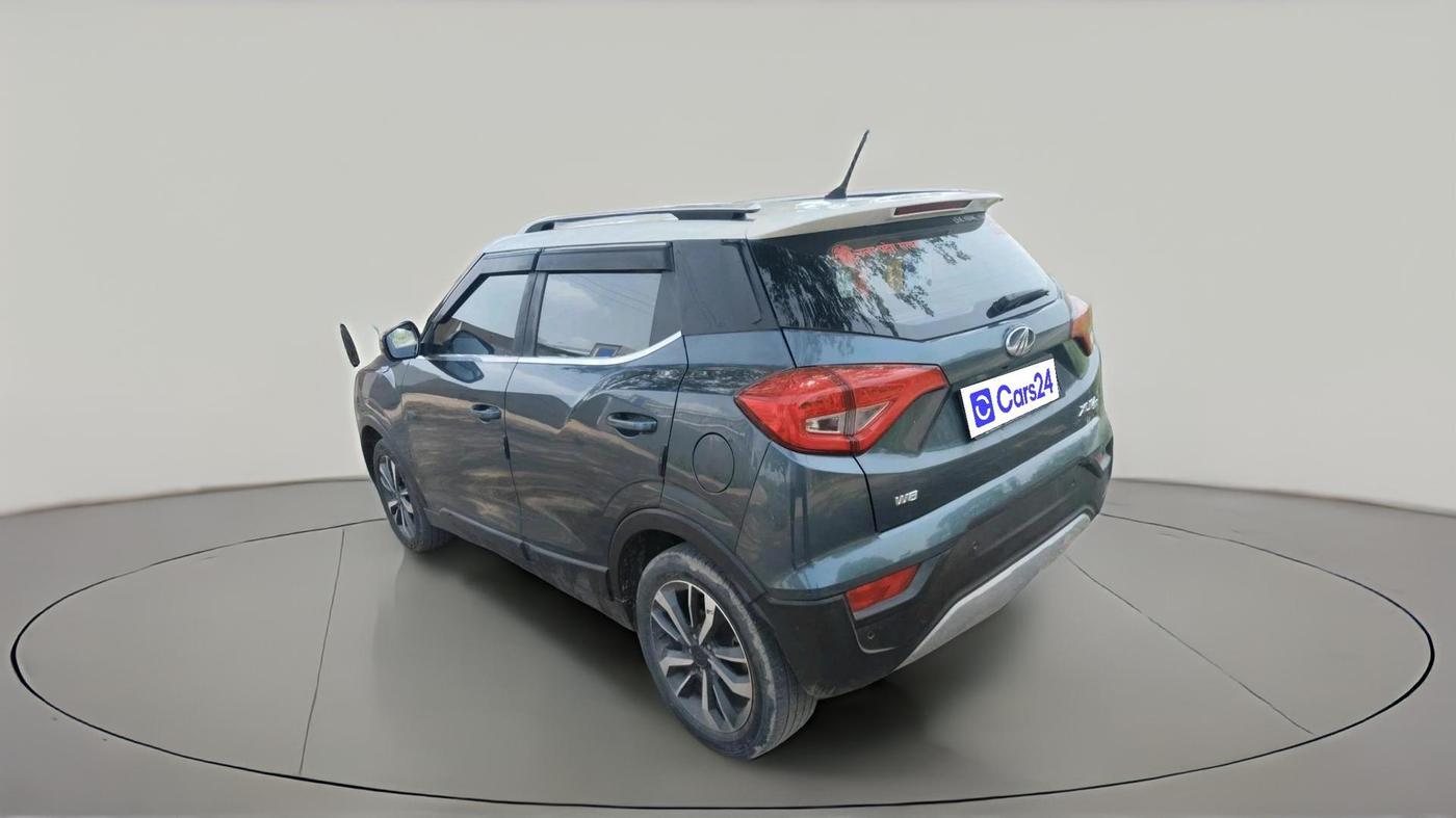 2019 Mahindra XUV300 W8 (O) 1.5 DIESEL, Diesel, Manual, 1,87,056 km, exterior