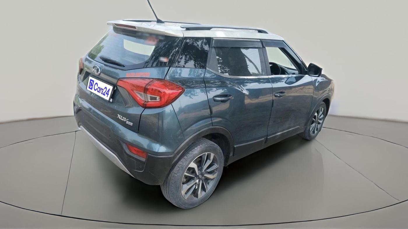 2019 Mahindra XUV300 W8 (O) 1.5 DIESEL, Diesel, Manual, 1,87,056 km, exterior