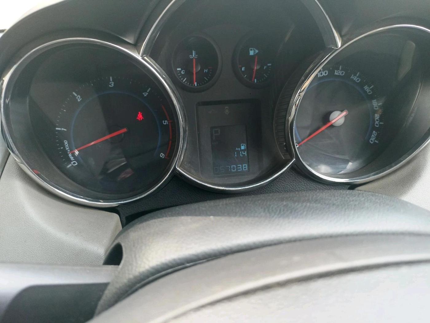 2015 Chevrolet Cruze LTZ AT, Diesel, Automatic, 57,038 km, interior