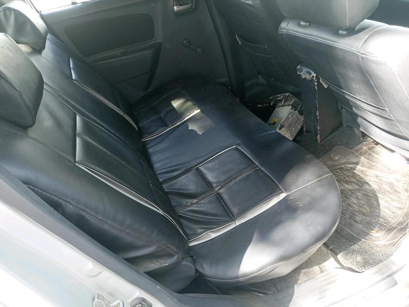 2012 Maruti Wagon R 1.0 LXI CNG, CNG, Manual, 1,16,387 km, interior