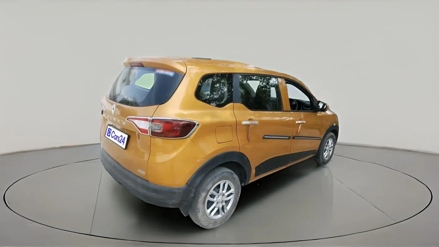2020 Renault TRIBER RXL MT, Petrol, Manual, 74,381 km, exterior
