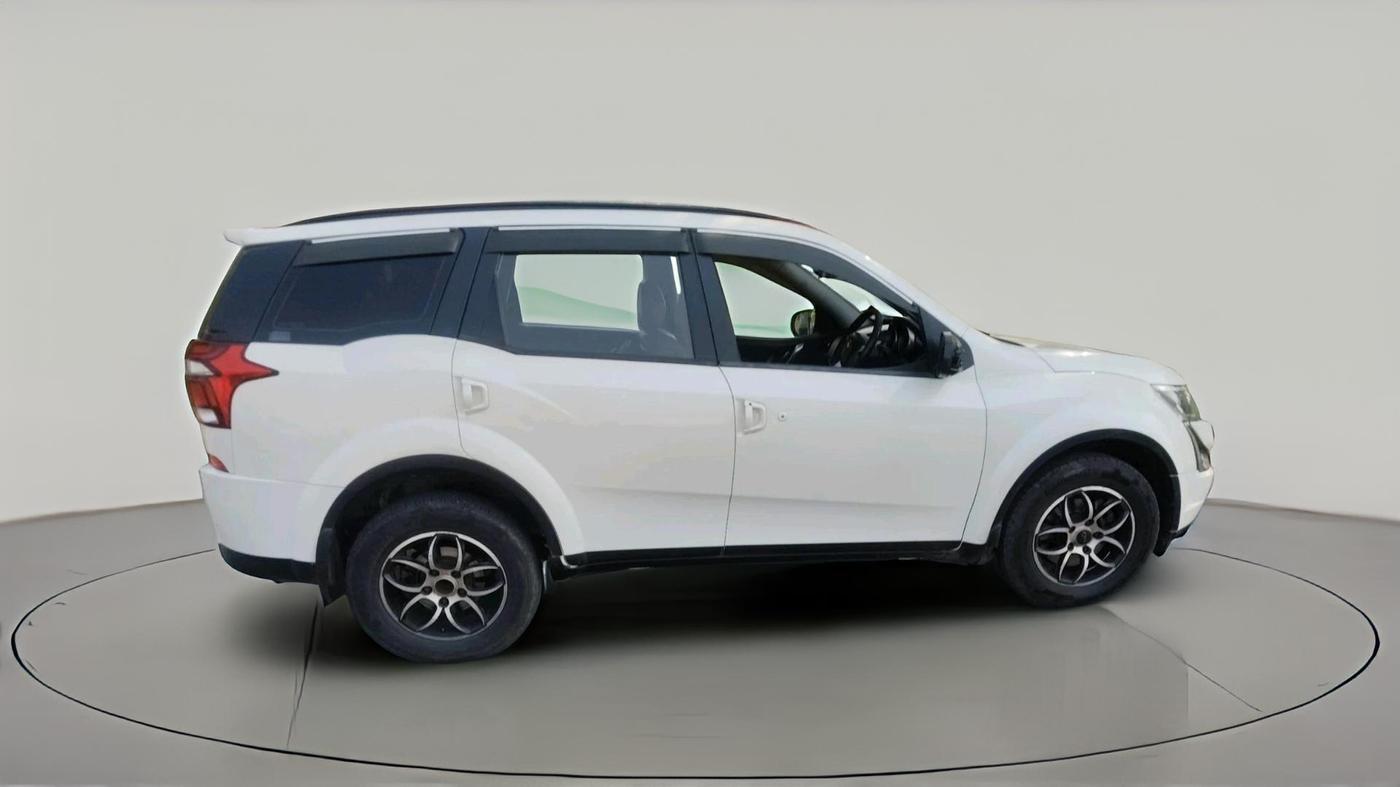 2019 Mahindra XUV500 W7, Diesel, Manual, 88,964 km, exterior