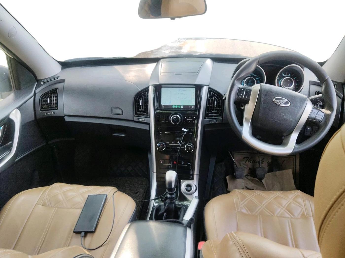 2019 Mahindra XUV500 W7, Diesel, Manual, 88,964 km, interior