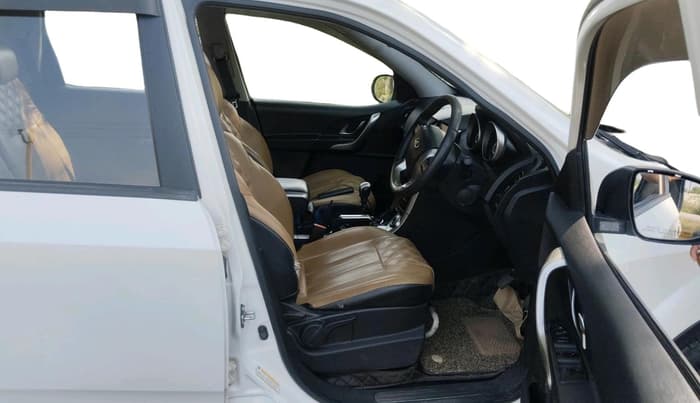 2019 Mahindra XUV500 W7, Diesel, Manual, 88,964 km, interior