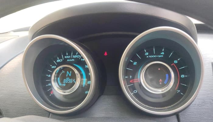 2019 Mahindra XUV500 W7, Diesel, Manual, 88,964 km, interior